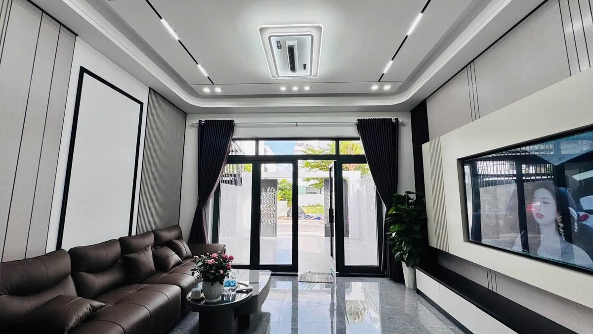 Bán nhà 3 tầng 100m² Full nội thất Nha Trang 9,35 tỷ - Ảnh thu nhỏ 3