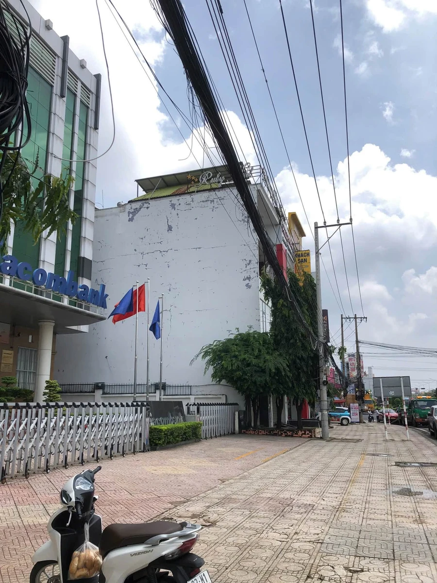Cho thuê mặt bằng 360m² vòng xoay Đồng Xoài - Ảnh thu nhỏ 4