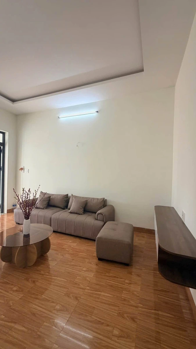 Bán nhà hẻm ô tô 1 mê 4x19m, 2 phòng ngủ, hẻm 415 Hùng Vương, Buôn Ma Thuột, giá 1,95 tỷ - Ảnh thu nhỏ 3