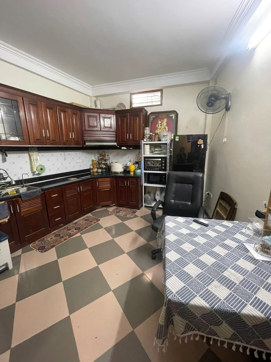 Cho thuê nhà nguyên căn 30m² x 5 tầng, 3 phòng, Hoàng Mai - Ảnh thu nhỏ 2