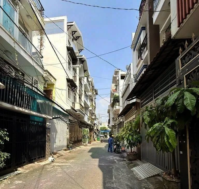 Bán nhà phố 4,5x15,5m gần mặt tiền Lý Thường Kiệt, Tân Bình, giá hơn 8 tỷ - Ảnh 1