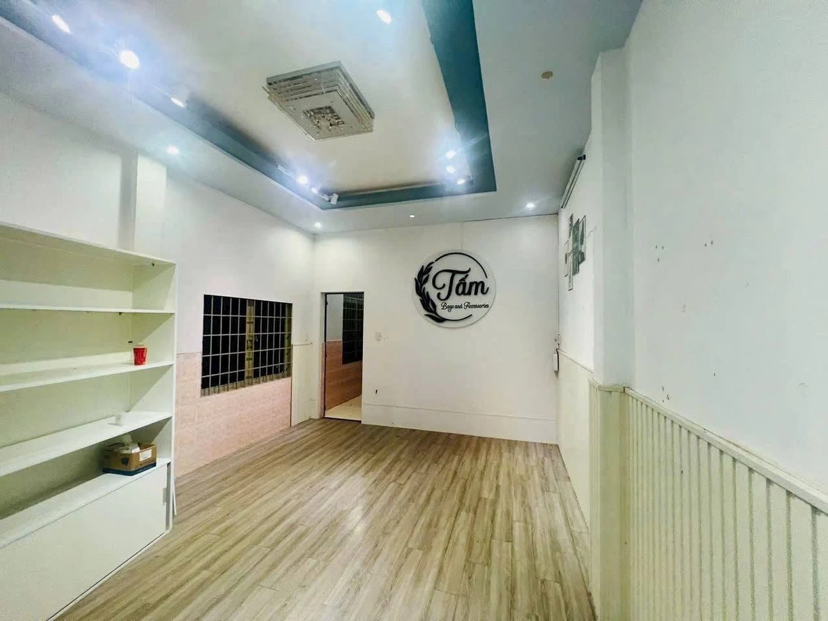 Bán nhà mặt tiền 1 trệt 1 lầu 98m2 đường Nguyễn Bính, Phường Bà Rịa, giá 4,95 tỷ - Ảnh thu nhỏ 2