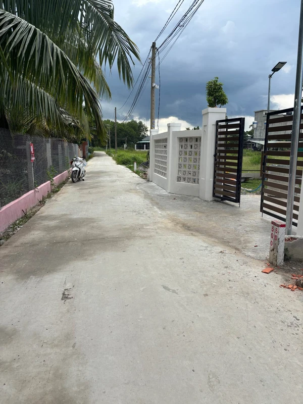 Bán đất 125m2 mặt tiền Dương Minh Châu 245 triệu