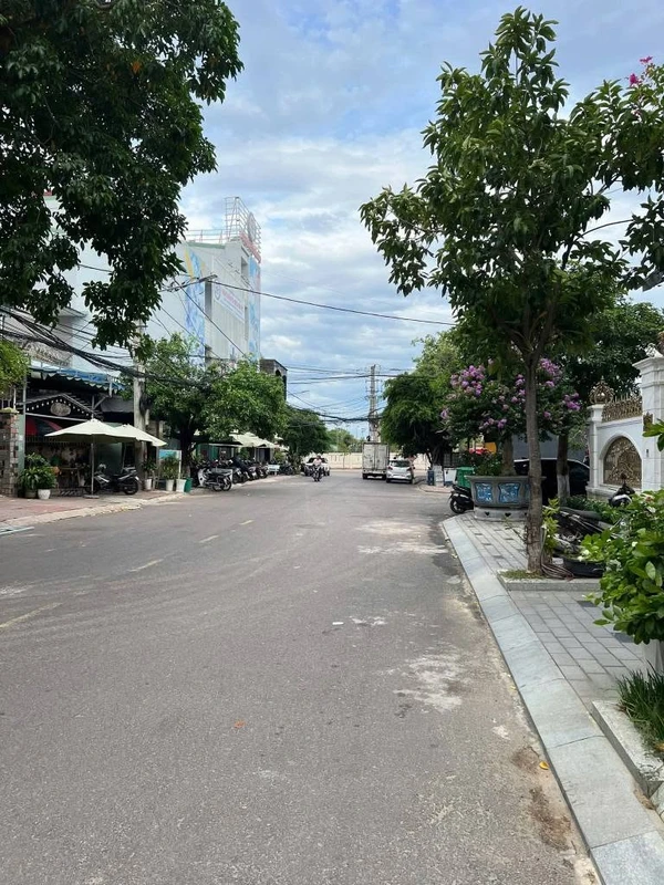 Bán lô đất 43,3m2 đường Đinh Công Tráng, Quy Nhơn, 4 tỷ 5