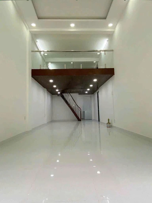 Cho thuê nhà Cách mạng tháng 8 Q.10, 50.75m², 17 triệu/tháng