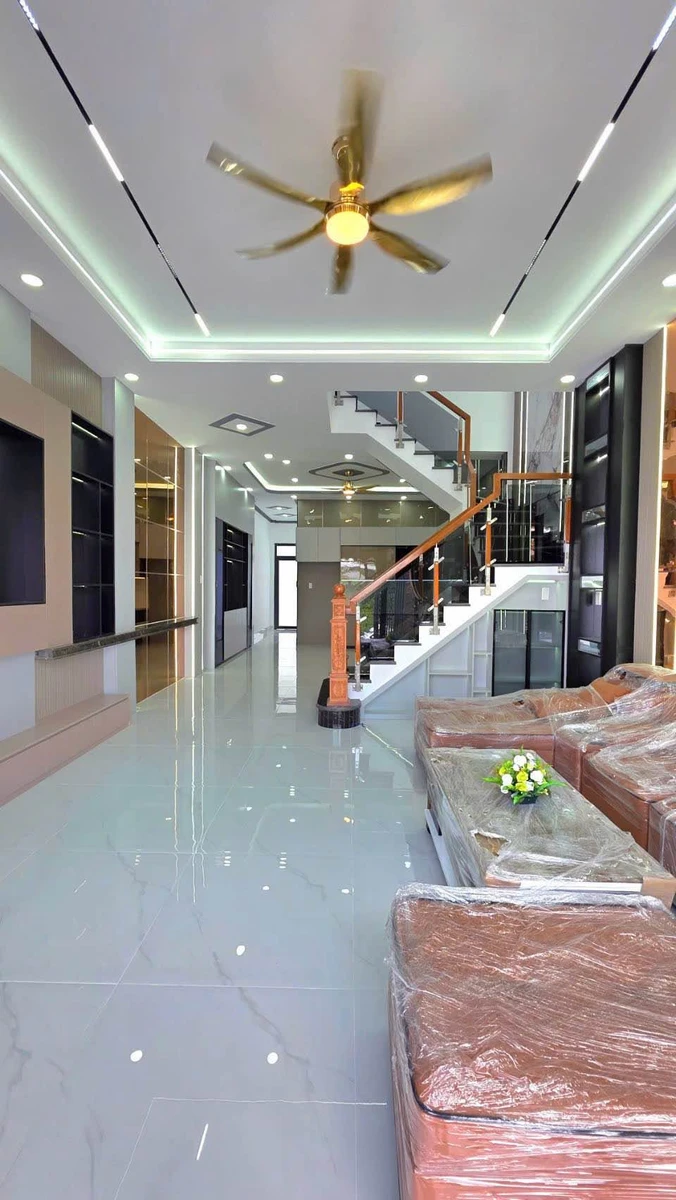 Bán nhà 1 trệt 1 lầu 3PN 125m² Cần Giuộc Long An - Ảnh thu nhỏ 2