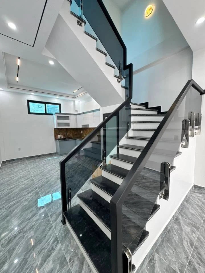 Bán nhà 3 tầng 50m² Lệ Tảo Kiến An, hơn 2 tỷ - Ảnh 1