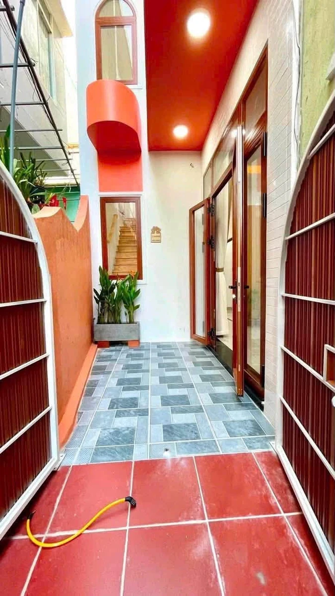 Bán nhà 2 tầng hẻm cạn 100m² Quy Nhơn 3,49 tỷ - Ảnh thu nhỏ 2