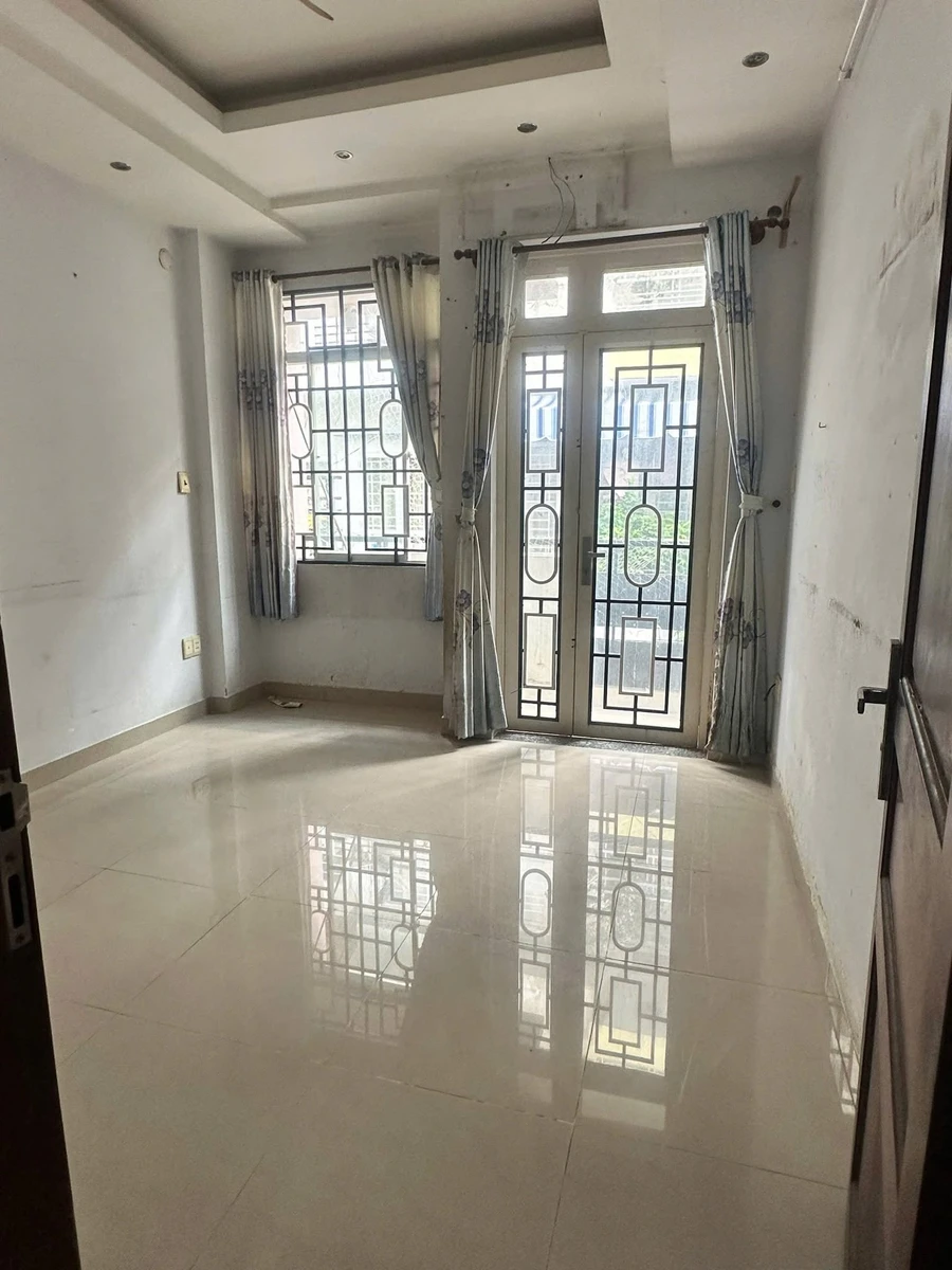 Bán nhà hẻm Nguyễn Lâm Q10, 35m2, 5 tầng, 3PN, 9,05 tỷ - Ảnh thu nhỏ 4
