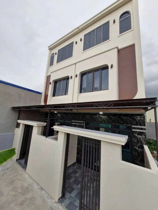 Bán nhà 3 tầng 50m² có sân cổng Kiến An