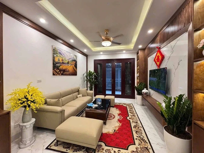 Bán nhà phố 38m² 7 tầng full nội thất Trần Cung 12,98 tỷ