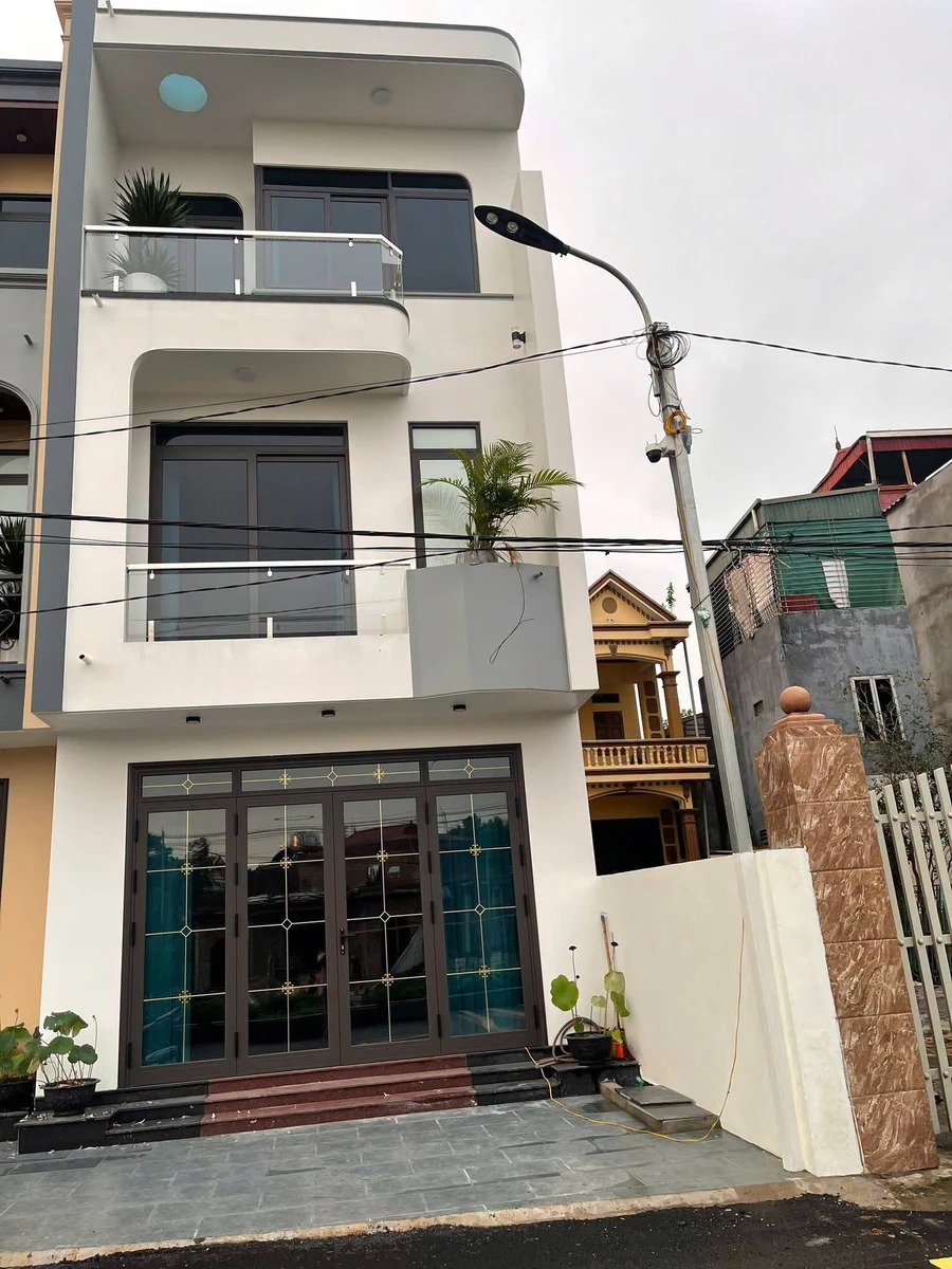 Bán nhà 3 tầng 67m2 Hùng Vương Việt Trì 4 tỷ 450 triệu - Ảnh thu nhỏ 3