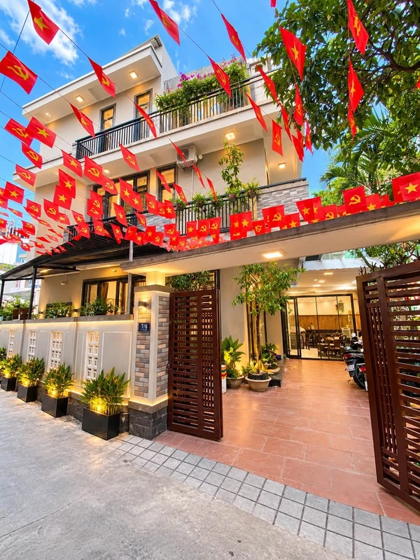 Bán nhà 3 tầng 141m² 2 mặt tiền Lê Quý Đôn Huế