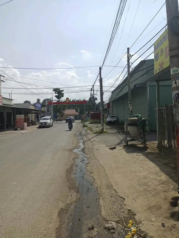 Cho thuê nhà mặt tiền Nguyễn Văn Tiên, 195m², 4 triệu/tháng