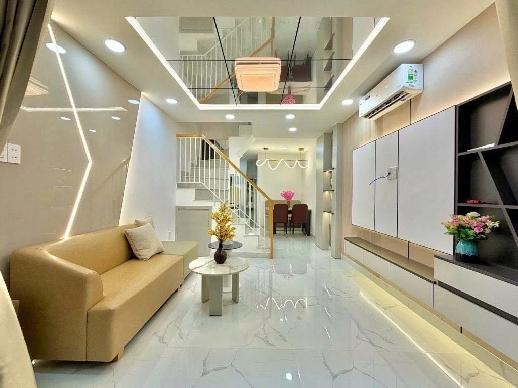 Bán nhà 3 tầng 26m2, 3PN 3WC Phú Nhuận 5 tỷ - Ảnh thu nhỏ 2