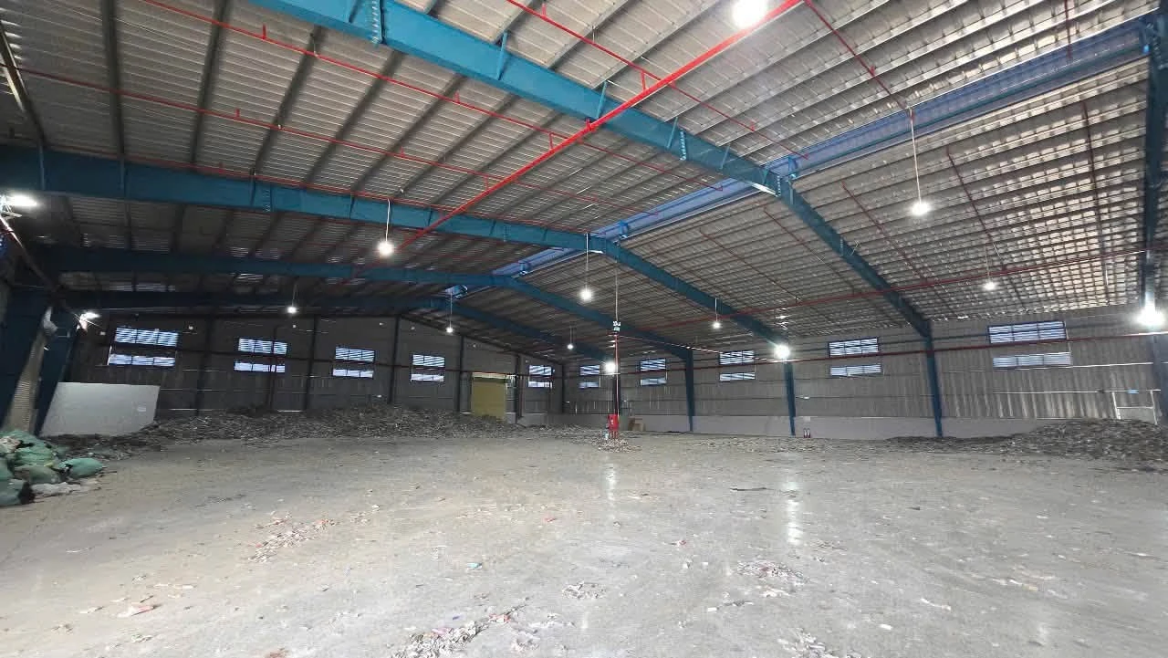 Cho thuê xưởng 2200m2 Tân Uyên Bình Dương 180tr/tháng - Ảnh 1