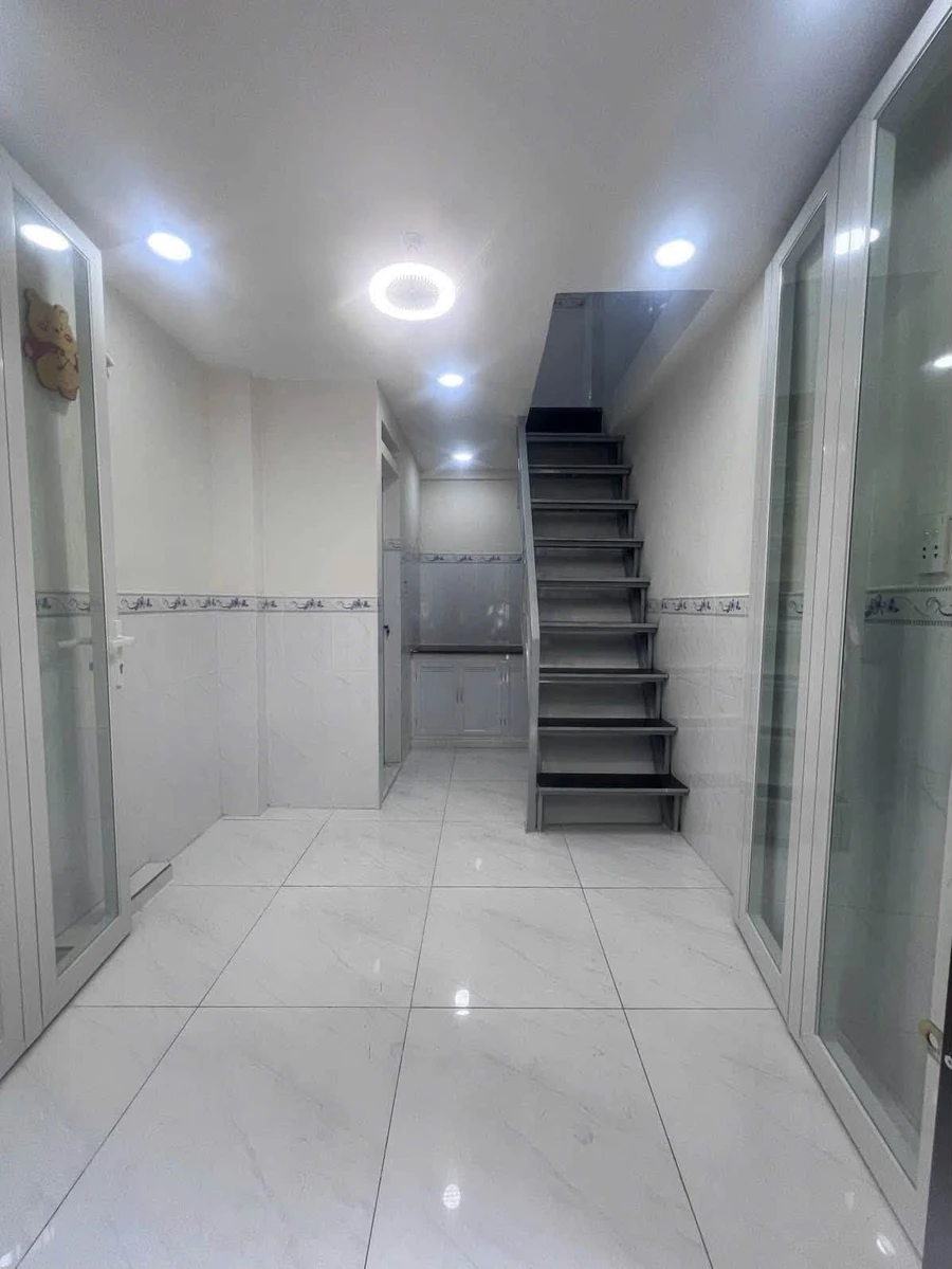 Bán nhà 25m2 mặt tiền Lê Đại Hành Quận 11, 2 phòng ngủ - Ảnh thu nhỏ 2