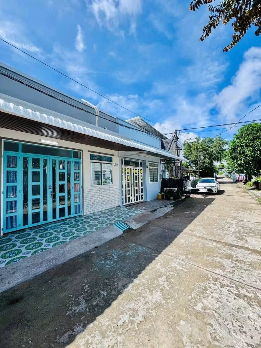 Bán nhà 2 phòng ngủ 82.5m² Huỳnh Tấn Phát Rạch Giá 1.69 tỷ - Ảnh 1