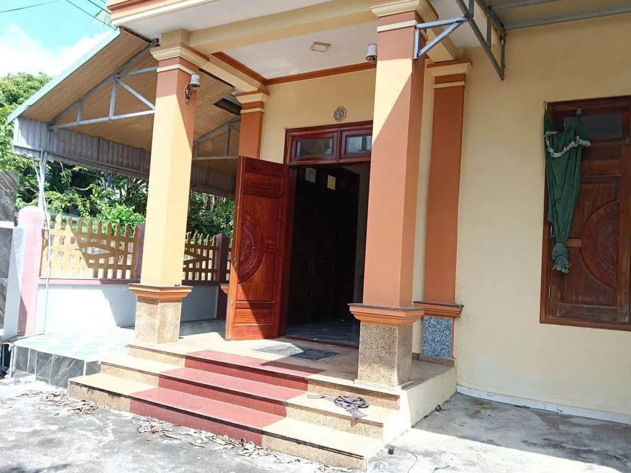 Bán nhà kiên cố 240m² Đông Thịnh, mặt tiền 18m - Ảnh 1