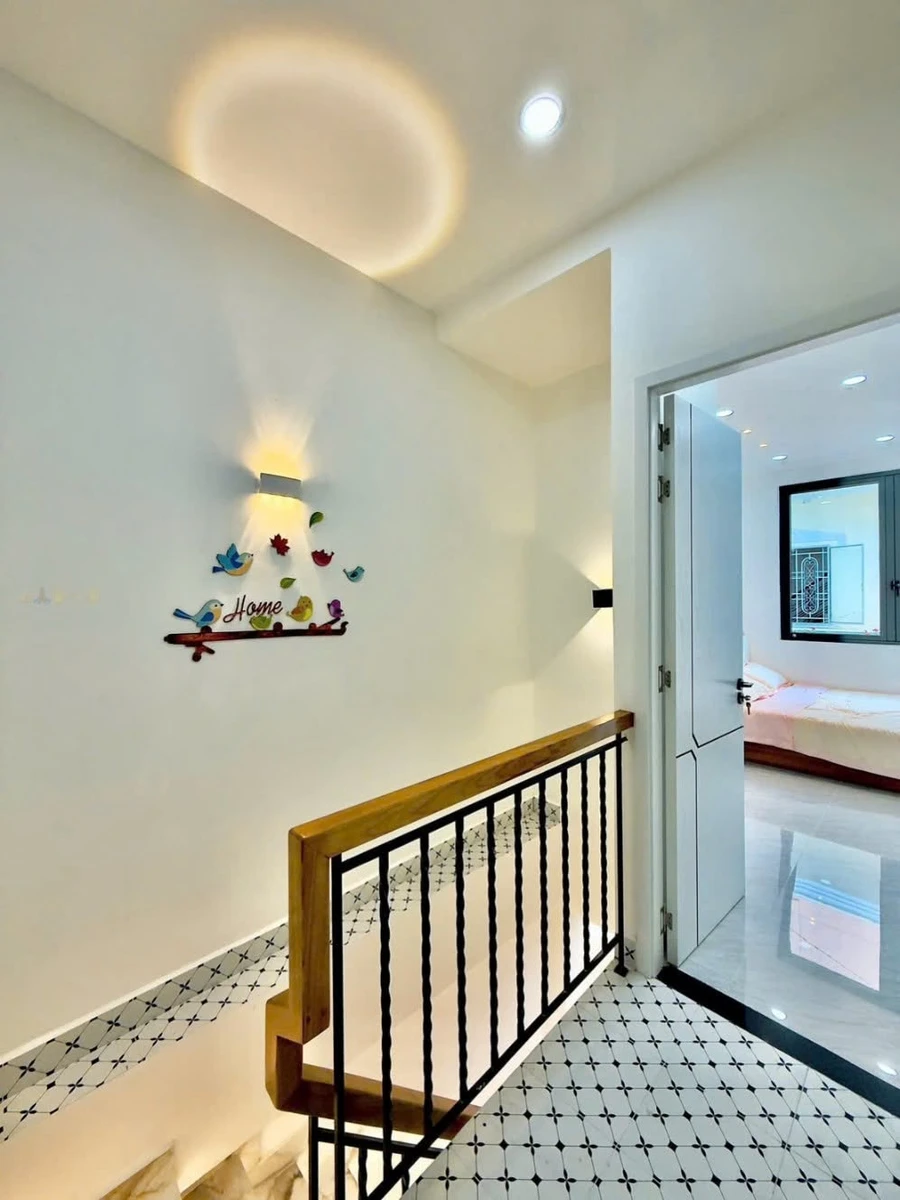 Bán nhà mặt tiền Trường Sa 5 tầng, 4,5x7m, 3PN, giá 9,95 tỷ - Ảnh thu nhỏ 4