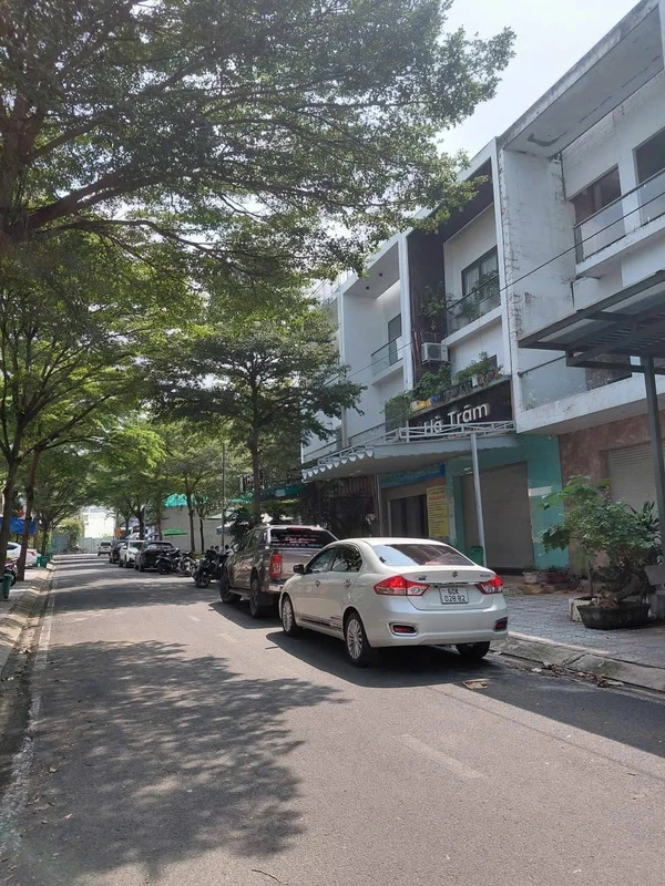 Bán nhà liền kề 70m² khu Long Châu Tam Hiệp 5.5 tỷ