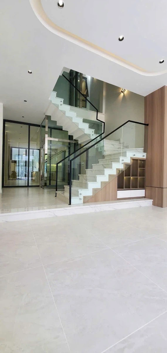 Bán nhà 4PN, 397m2 mặt Đỗ Hành, Phan Thiết 8 tỷ 900 tr - Ảnh thu nhỏ 2