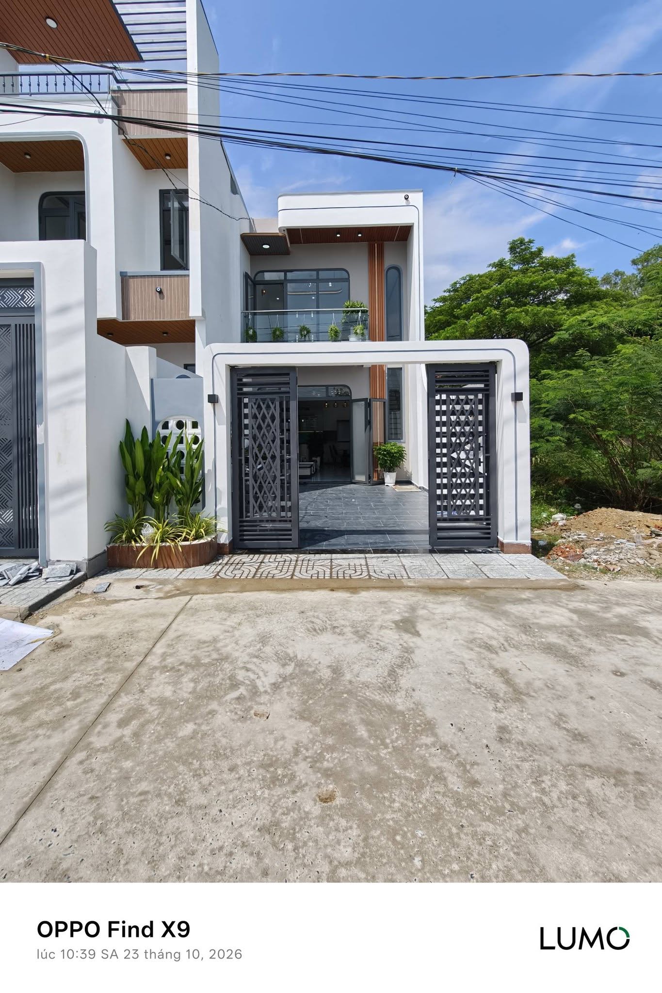 Bán nhà mới 1 trệt 1 lầu 5x18m Mỹ Hạnh Nam Đức Hòa Long An
