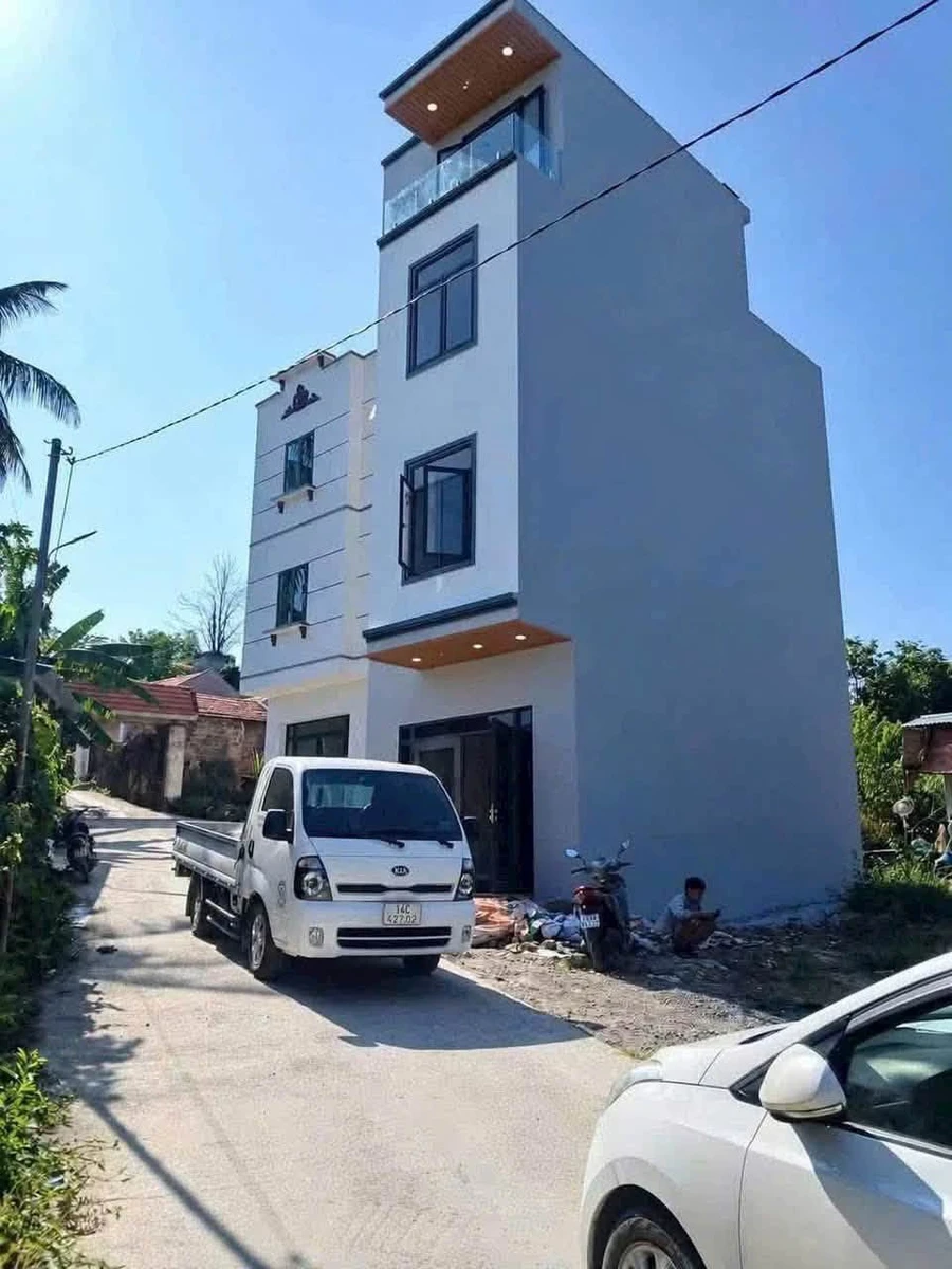 Bán nhà 3 tầng 51,6m² Hà Khẩu Hạ Long - Ảnh thu nhỏ 2