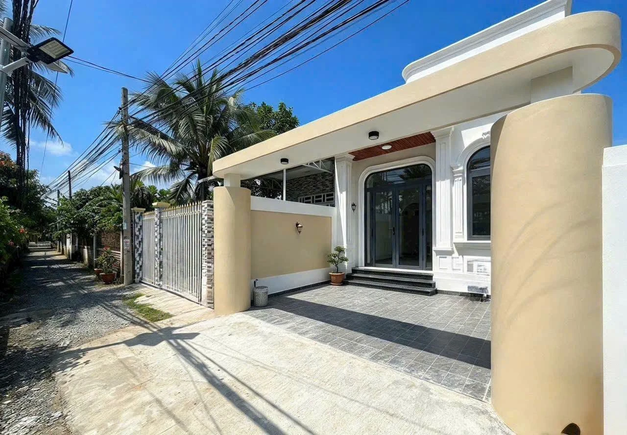 Bán nhà mới Phú Tân 100m2, 2 PN, 1 tỷ 650 triệu - Ảnh 1