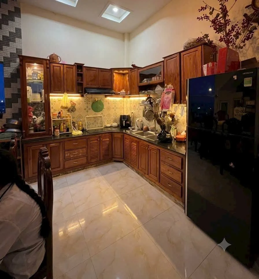 Bán nhà lầu 100m2 đường Văn Thánh, Lâm Đồng, 2.3 tỷ - Ảnh thu nhỏ 2