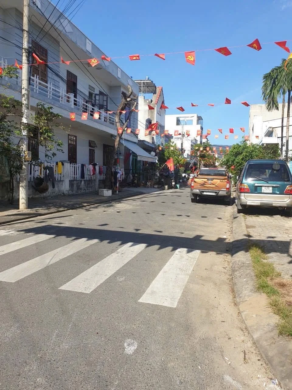 Bán đất tặng nhà cấp 4 mặt tiền đường Dương Văn An, Sơn Trà, 75m2 - Ảnh 1