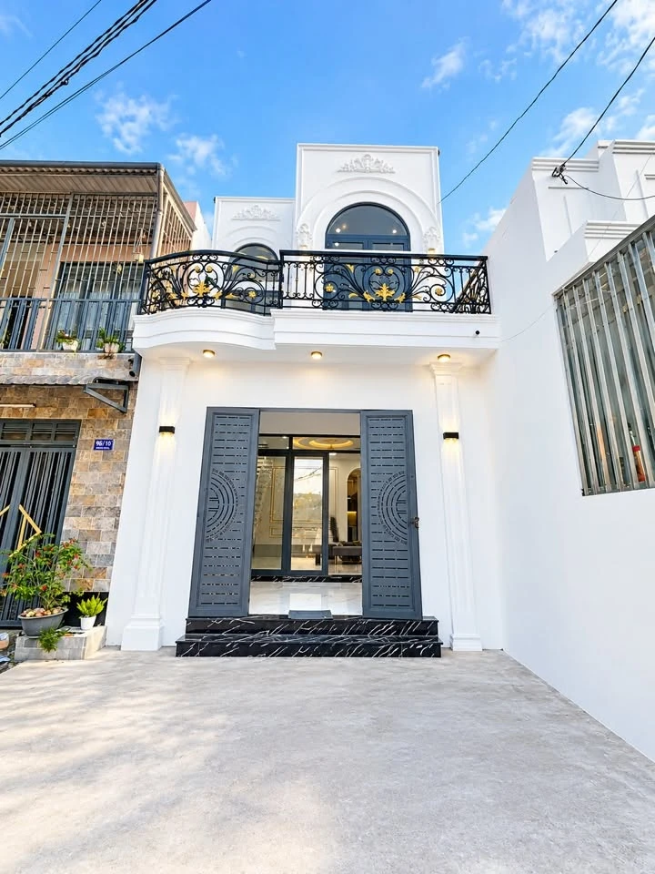 Bán nhà 3 phòng ngủ 75m² Rạch Giá, Kiên Giang, giá 2.3 tỷ - Ảnh 1