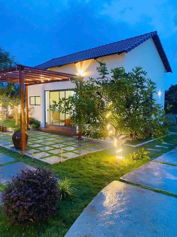 Bán nhà vườn 1.800m² cách Phan Thiết 7km, giá 2,2 tỷ