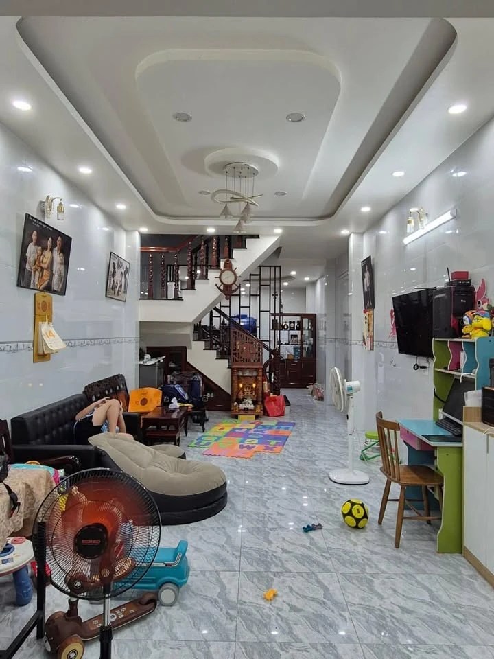 Nhà mặt tiền Quang Trung, Rạch Giá, 2PN, 49m², 2,6 tỷ - Ảnh thu nhỏ 4