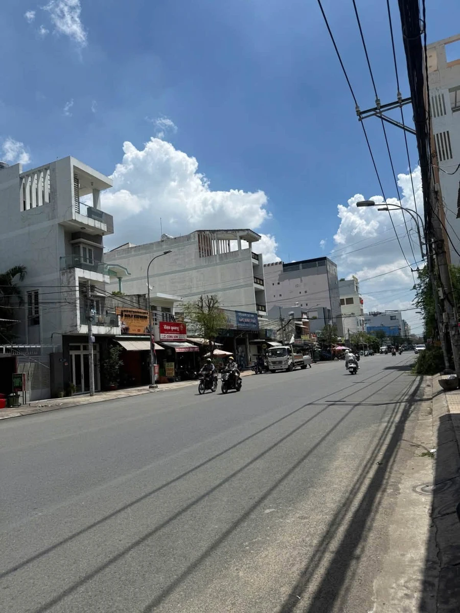 Bán nhà mặt tiền Phạm Văn Bạch, Phường 15, Tân Bình, 97m2, 3 tầng, 4PN, 16,5 tỷ - Ảnh 1