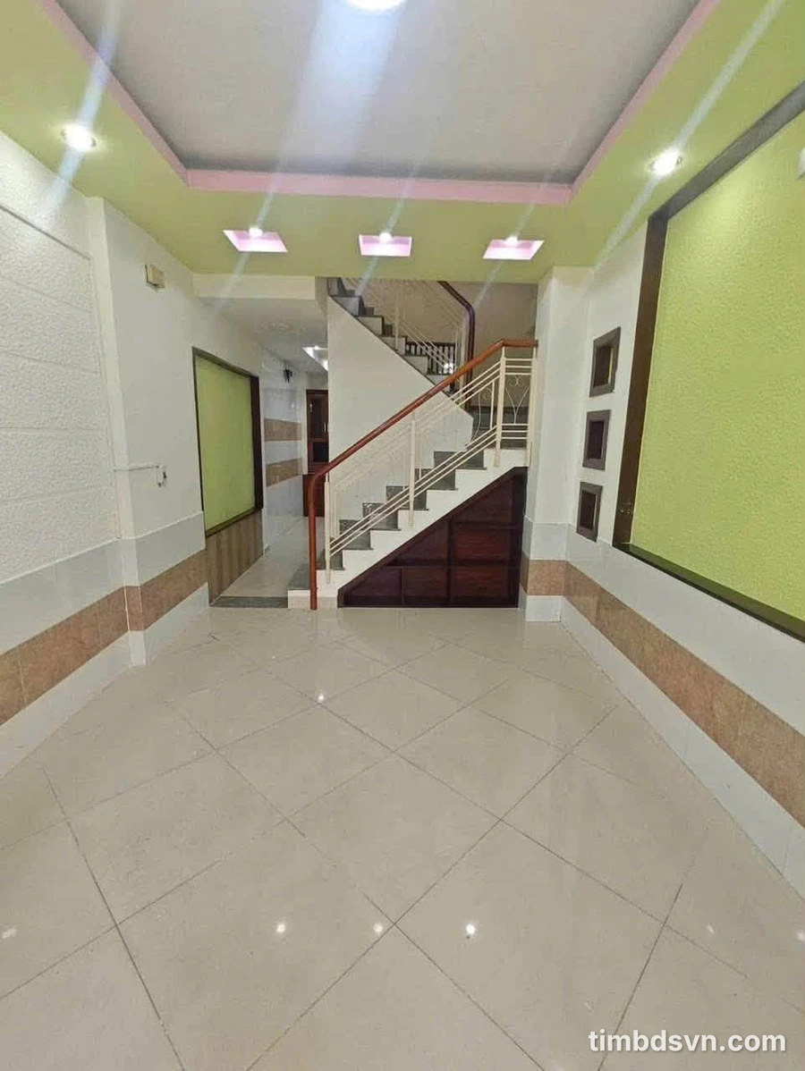 Cho thuê nhà 3 phòng ngủ Minh Phụng Quận 11, 35m², 15 triệu/tháng - Ảnh 1