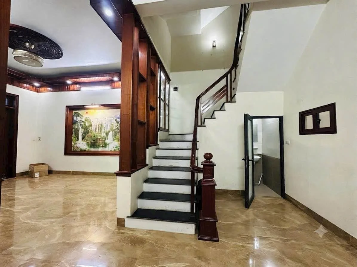 Nhà 3 tầng 108m² gần TH Ninh Khánh, Ninh Bình, giá 6 tỷ - Ảnh 1