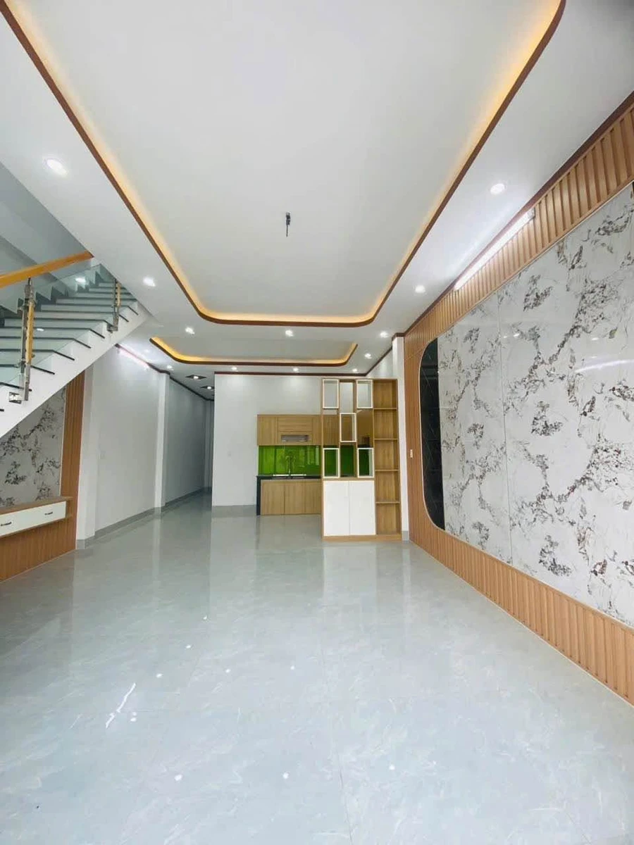 Bán nhà lầu 120m2 gần chợ Tân Bình, 1 tỷ 950 - Ảnh thu nhỏ 4