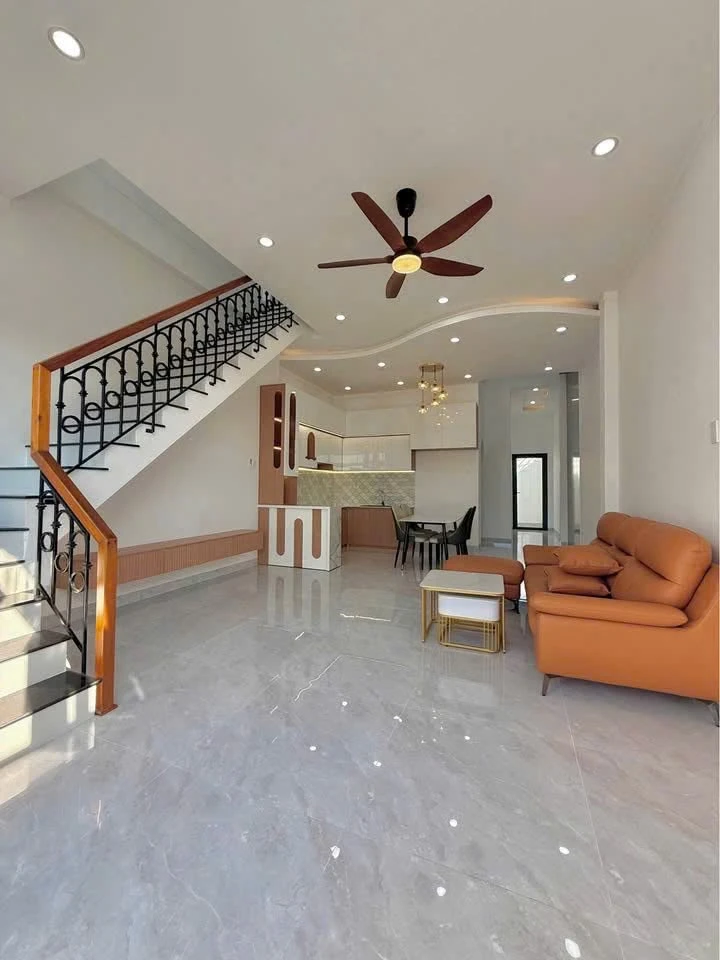 Bán nhà 100m2, 3 phòng ngủ, sổ hồng, Phường Trảng Dài - Ảnh thu nhỏ 2