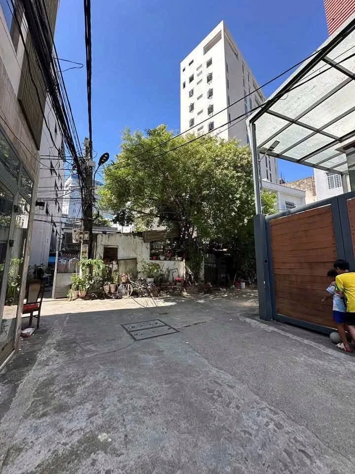 Bán nhà 2 tầng 100m² Ông Ích Khiêm, Quận 1, 6,5 tỷ - Ảnh thu nhỏ 3