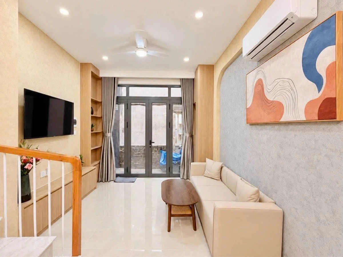 Bán nhà hẻm 1 trệt 1 lầu 2PN, sử dụng 50m², đường Ngô Tất Tố, Bình Thạnh, giá 4 tỷ - Ảnh thu nhỏ 3