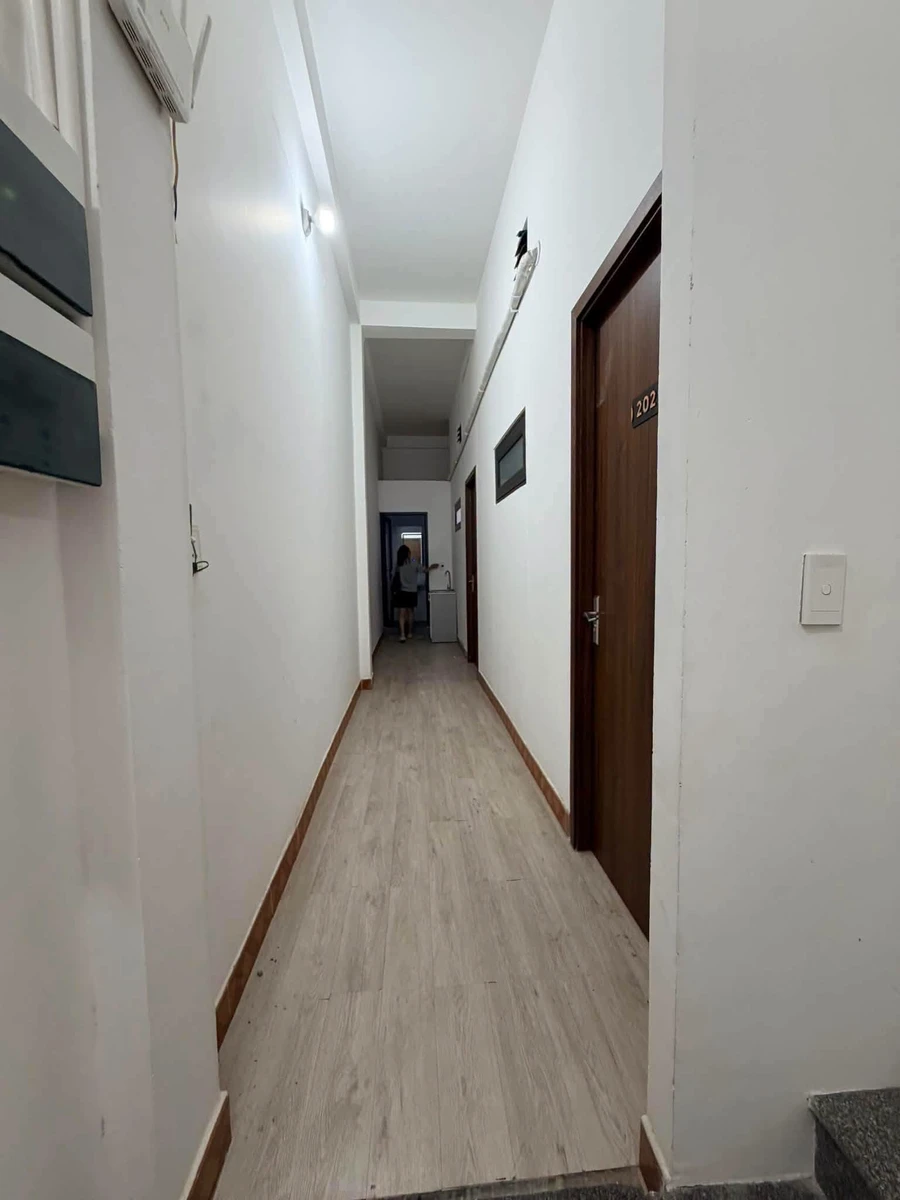 Bán nhà 3 tầng mặt tiền 99m2 Hồ Tùng Mậu, cho thuê 50tr/tháng - Ảnh thu nhỏ 2