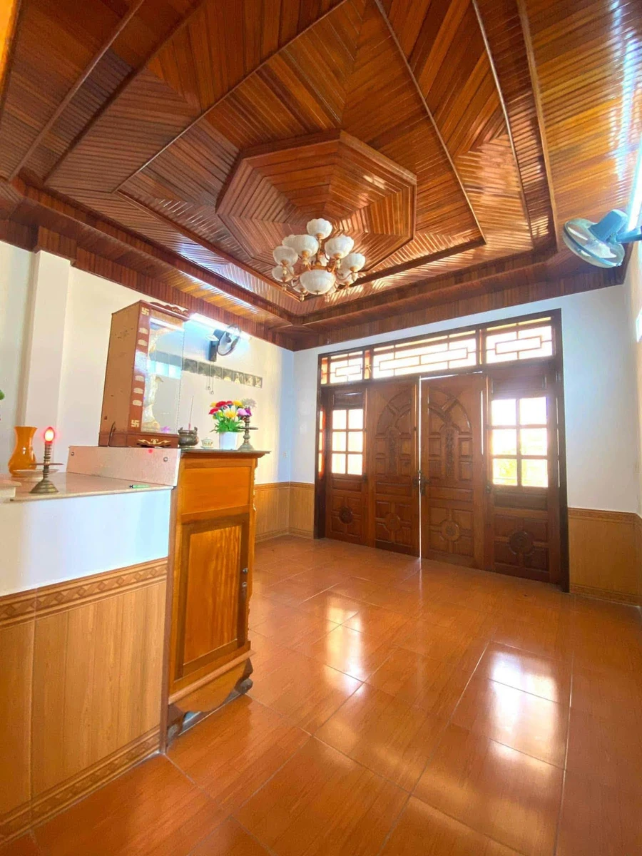 Bán nhà 72m² 4PN 4WC Hoàng Diệu Quận 1, 8 tỷ - Ảnh thu nhỏ 2