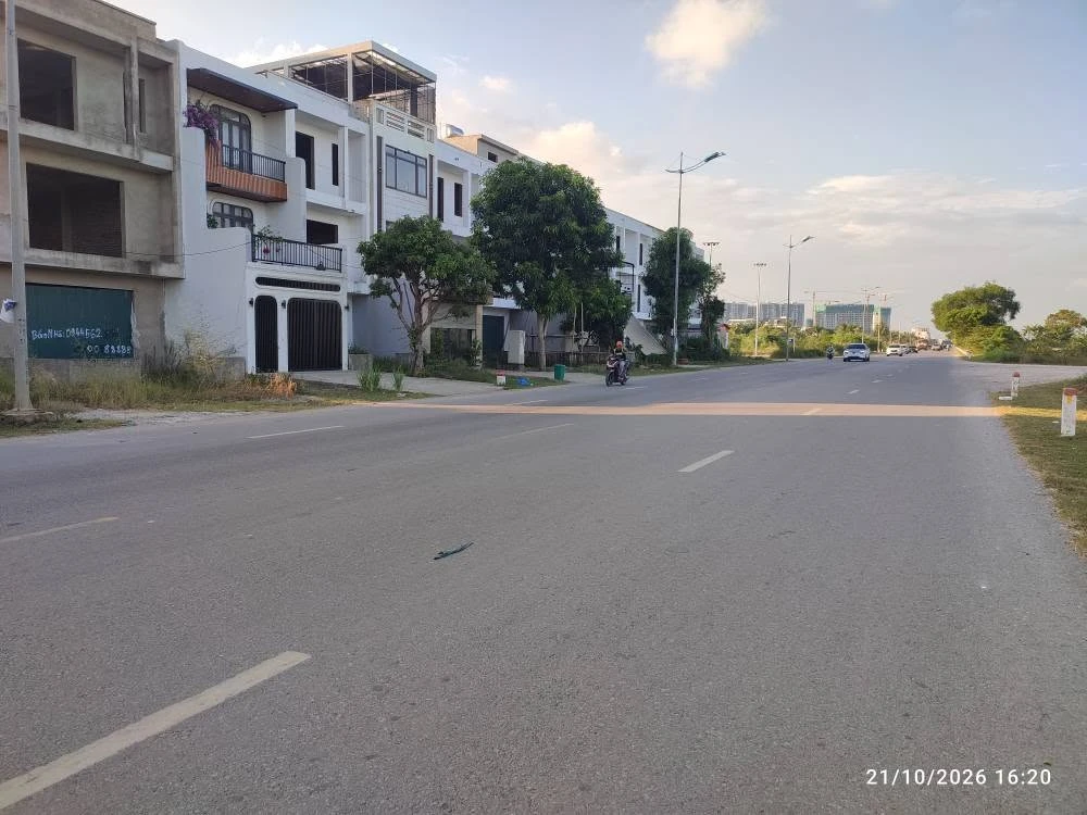 Bán nhà xây thô mặt đại lộ Nam Sông Mã, 100m², hơn 5 tỷ - Ảnh thu nhỏ 2