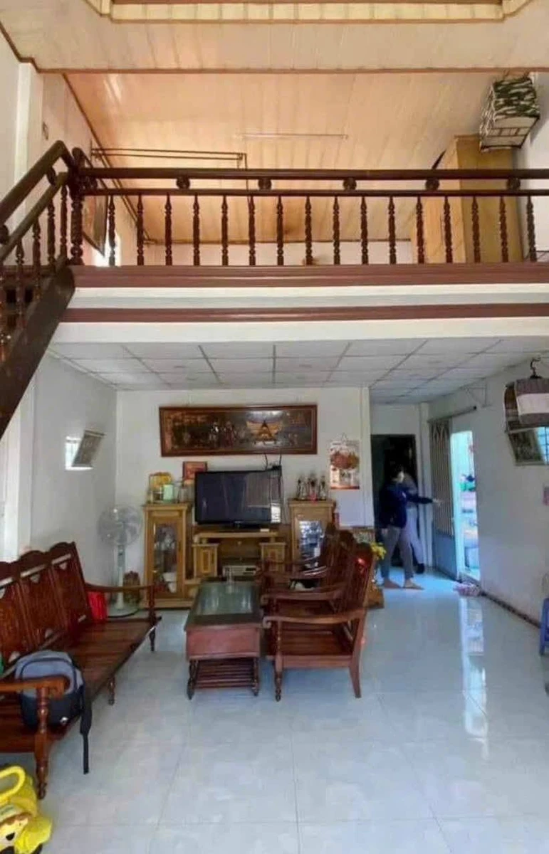 Bán nhà hẻm 230 Ngô Quyền, Buôn Ma Thuột 74,8m2 giá 5,2 tỷ - Ảnh thu nhỏ 2
