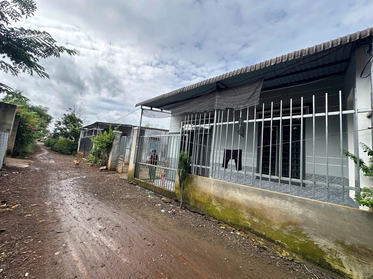 Bán 2 căn nhà cấp 4 liền vách 5 phòng ngủ giá 799 triệu tại thôn 5 Ea Bar, Đắk Lắk - Ảnh 1