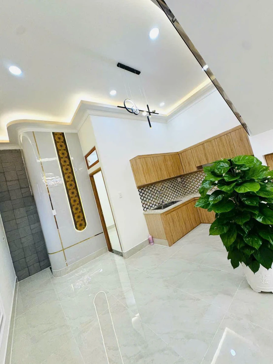Bán nhà 4 phòng ngủ 65m² Hóc Môn 2 tỷ 750 - Ảnh 1