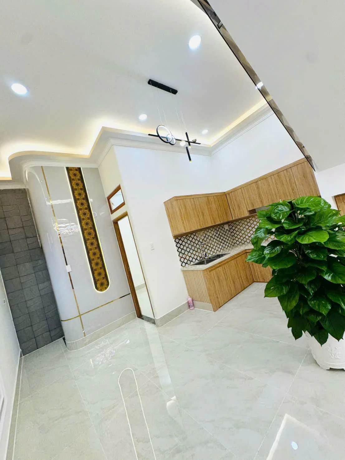 Bán nhà 4 phòng ngủ 65m² Hóc Môn 2 tỷ 750 - Ảnh 1