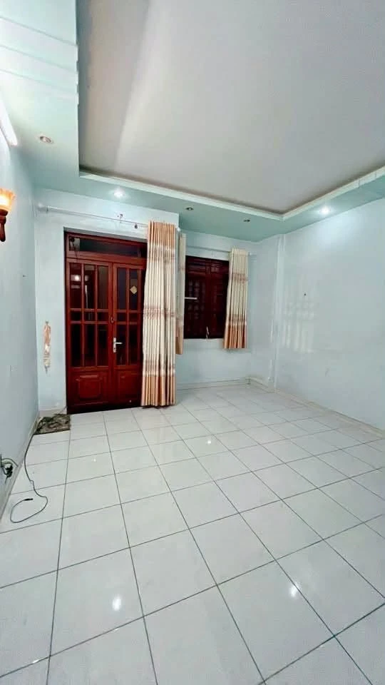 Bán nhà 3 tầng 4.5x15m 4PN 3WC hẻm 6m ô tô tránh nhau, Bình Tân, hơn 4 tỷ - Ảnh thu nhỏ 3