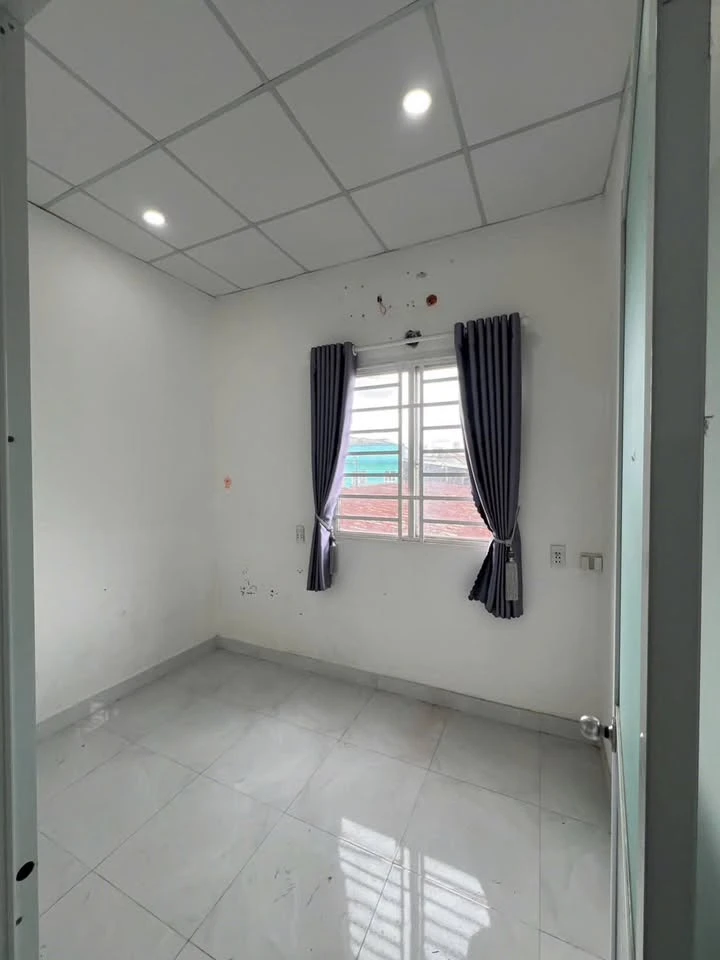 Cho thuê nhà 1 trệt 1 lầu 60m2, 2 phòng ngủ gần ngã ba Cây Chàm, Phường Hoà Bình - Ảnh thu nhỏ 4